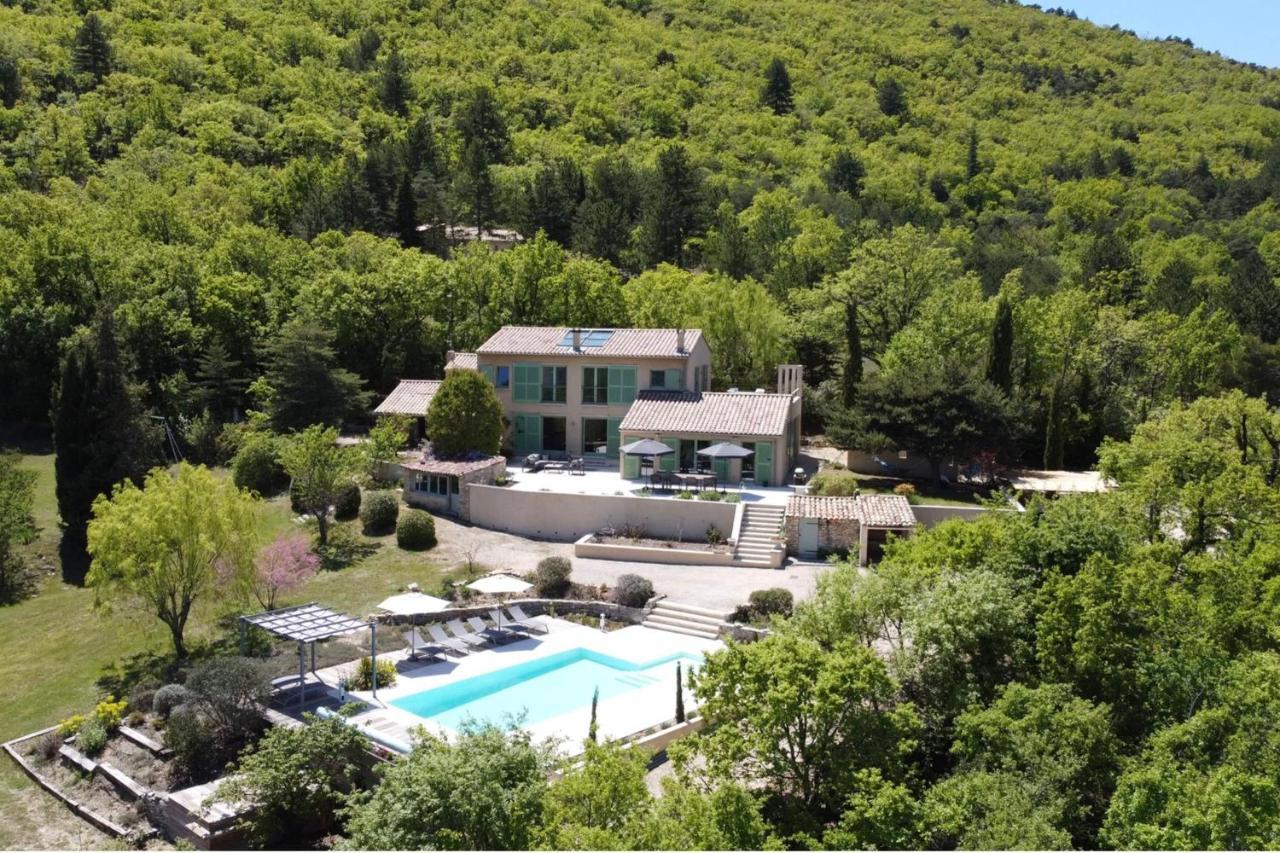 Magnifique propriété avec vues panoramiques et piscine privée Villa Auribeau Exterior foto